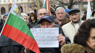 В територията на ГЕРБ: Всеки трети се издържа с пари от чужбина (нови данни)