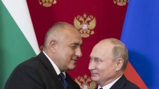 Борисов обича и Путин, и Навални, според изгодата, но мрази Радев постоянно