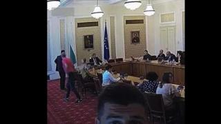 Изтече таен запис от преговорите за правителство. Ето го