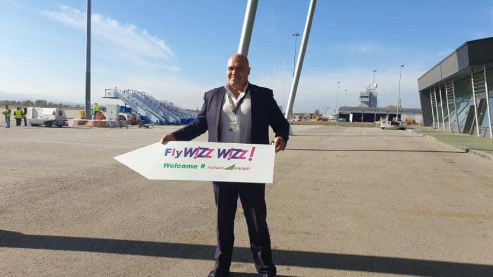 Абсурд в Narod.bg: Летище „Пловдив“ пред фалит, министри изгониха Ryanair и Wizz Air (РАЗСЛЕДВАНЕ)